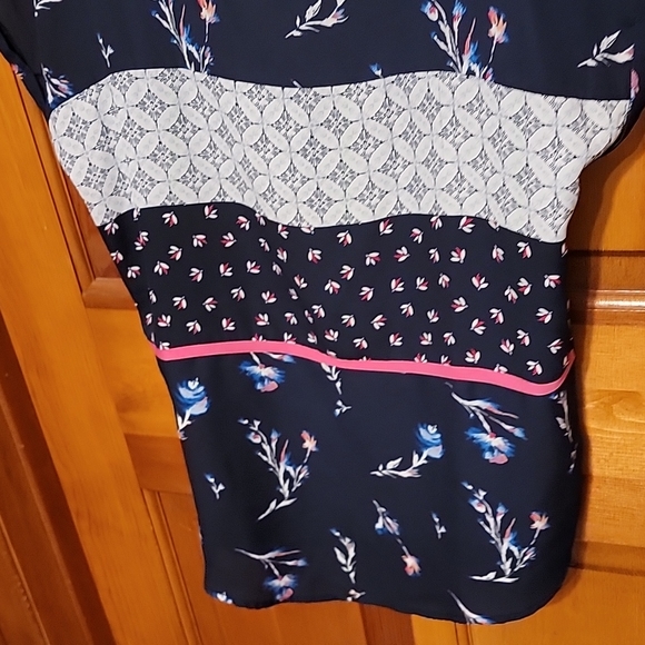 Maurices floral print shirt - Picture 2 of 7